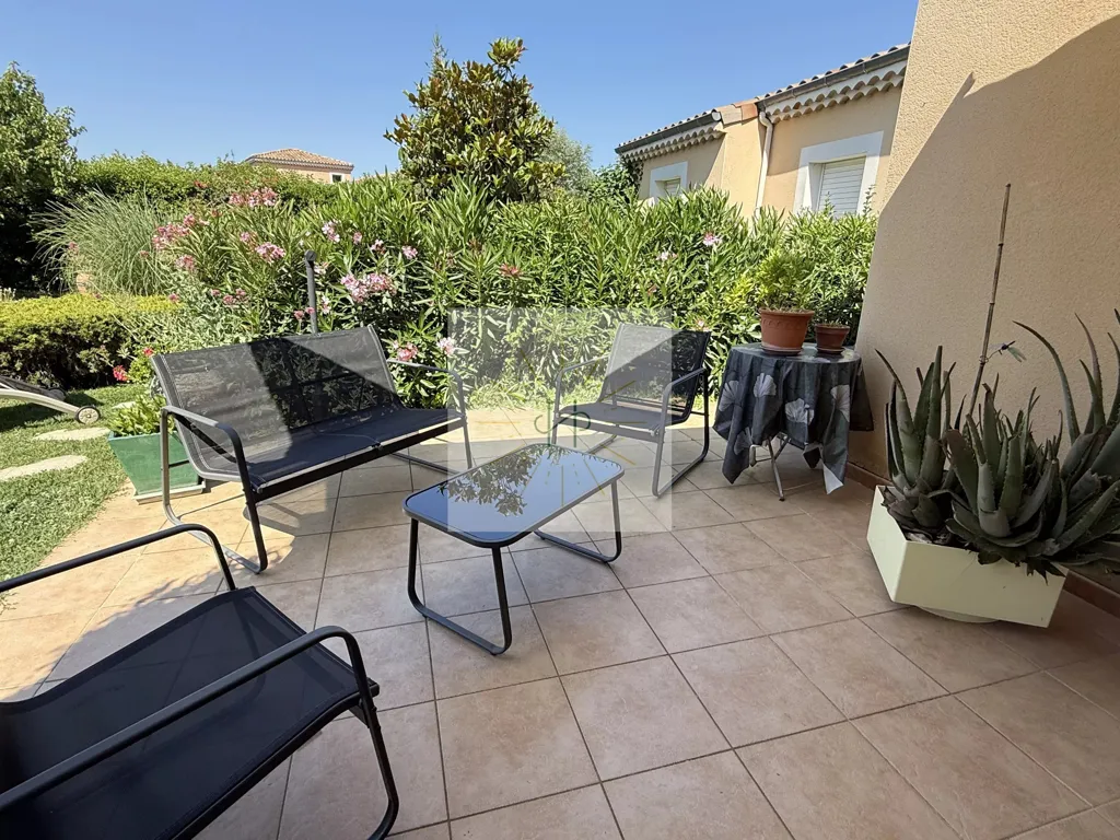 Terrasse - Maison avec Piscine et Jardin à Montélimar