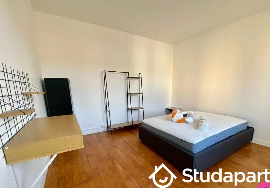 Chambres - Chambre en Colocation avec Jardin à Darnétal