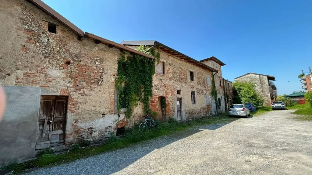 Jardin - Rustic Complex with Historic Setting in Verdello