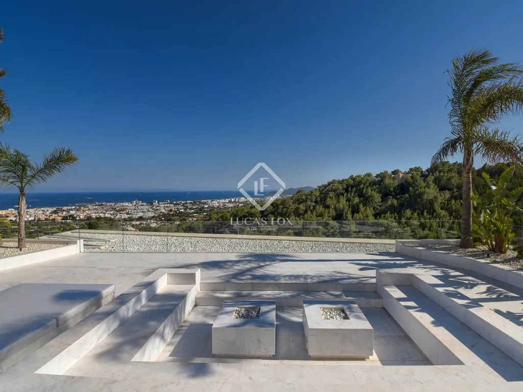 Terrass - Modern Villa with Sea Views in Ibiza