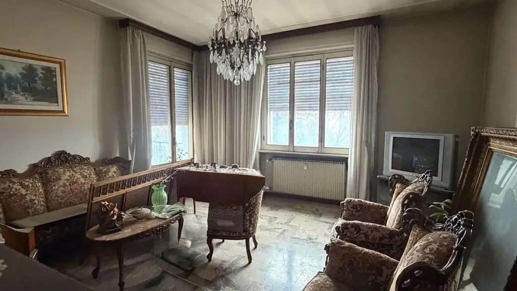 Elutuba - Spacious Apartment with Balconies in Piacenza