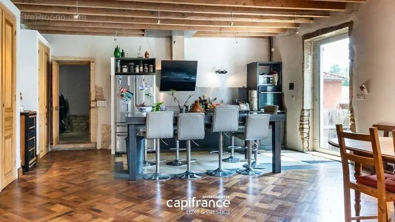 Söögituba - Charming Property with Pool in Gleizé
