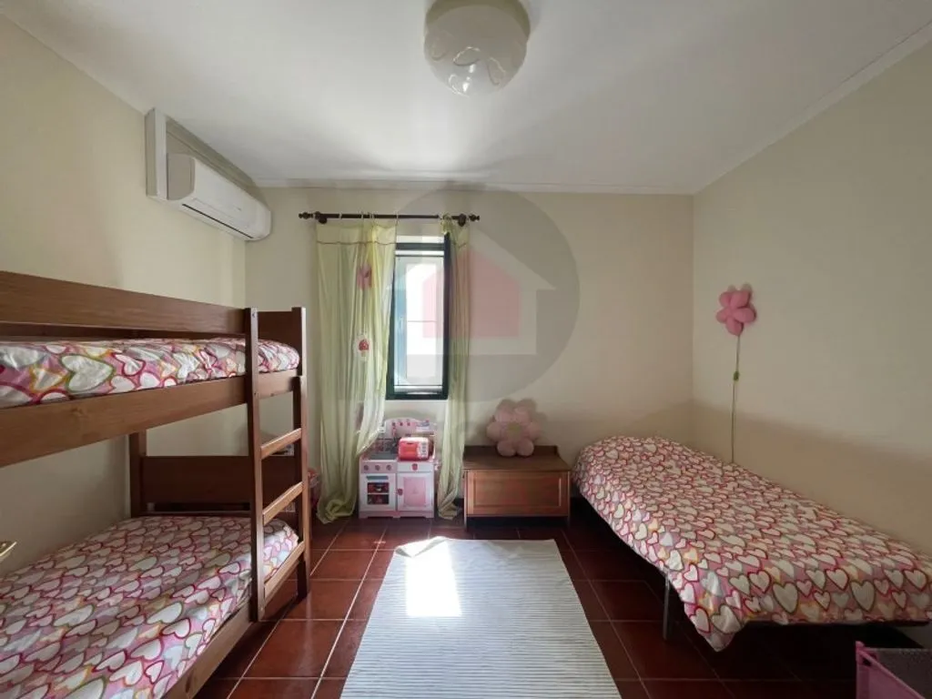 Bedrooms - Luxury House with Pool in Almeirim