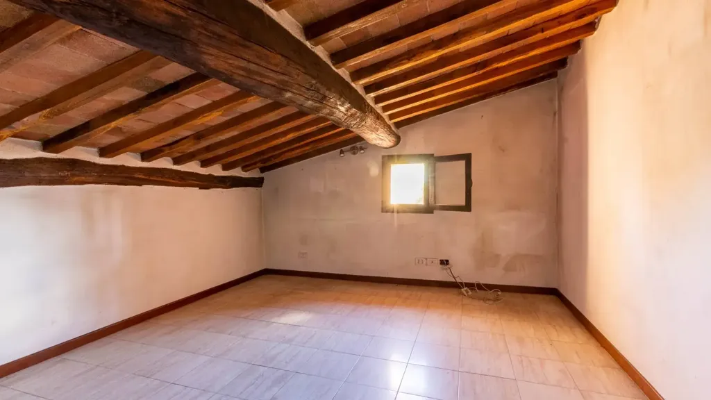 Toad - Rustic Cottage with Terrace near Monteriggioni