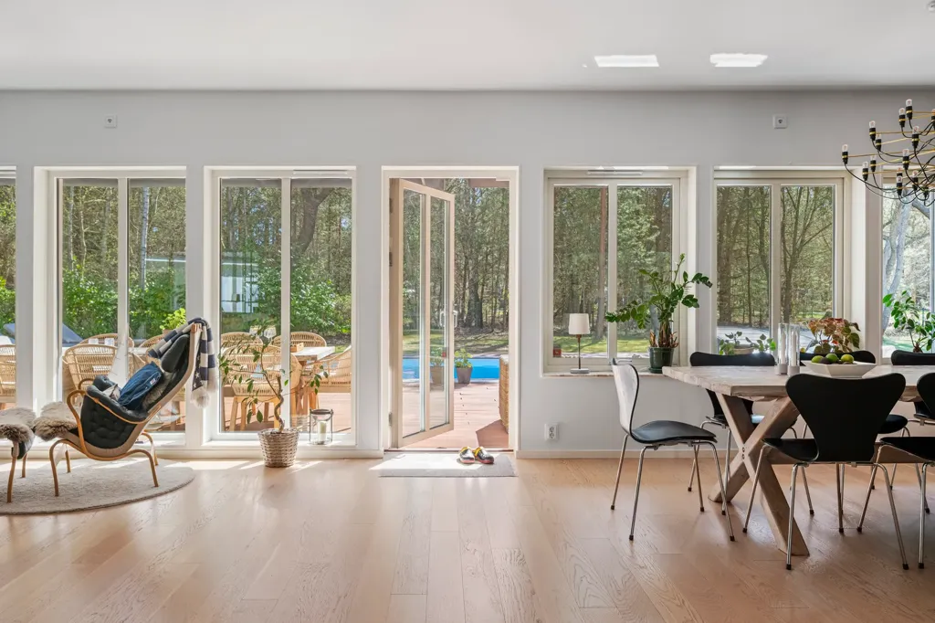 Esszimmer - Spacious Bungalow with Pool in Ljungskogen