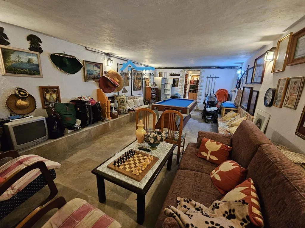 Toad - Luxury Villa with Pool in Colonia Escandinavia
