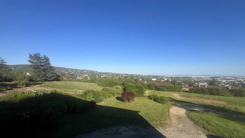 Aed - Bourgeois House with Garden in Dardilly