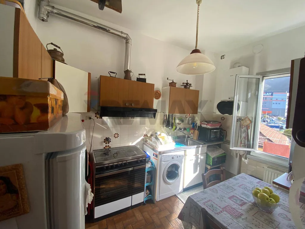 Köök - Bright Apartment with Attic in Genoa