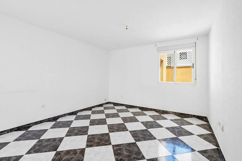 Toad - Duplex with Garage in Atarfe