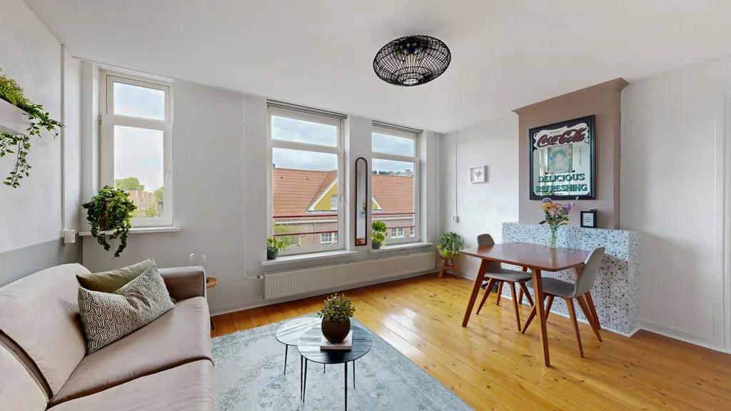 Elutuba - Light-Filled Apartment with South Balcony in Amsterdam