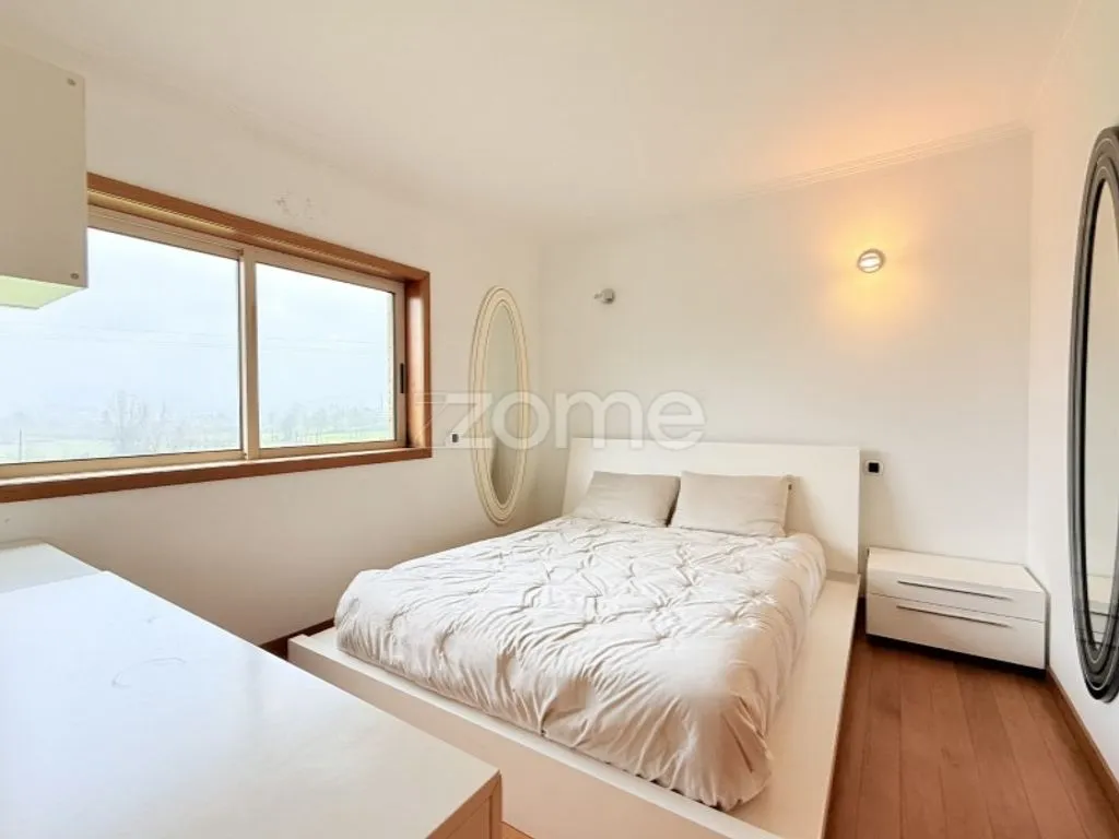 Magamistoad - Luxury House with Garage in Brito, Guimarães