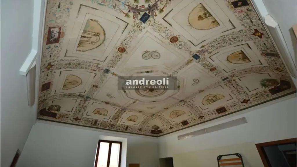 Pièces - Affresco-Decorated Apartment in Jesi's Historic Centre
