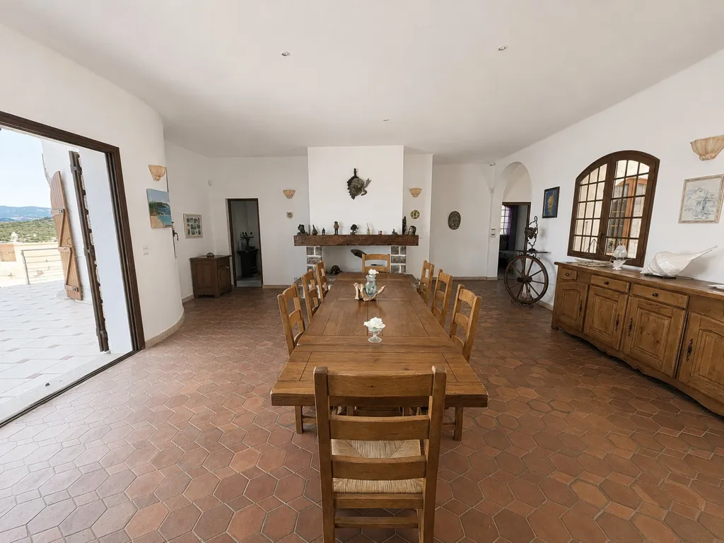Söögituba - Luxury Villa with Sea View in Ajaccio