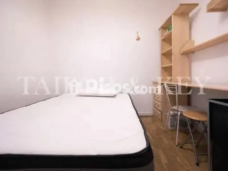 Chambres - Flat with Balcony in Lavapiés-Embajadores