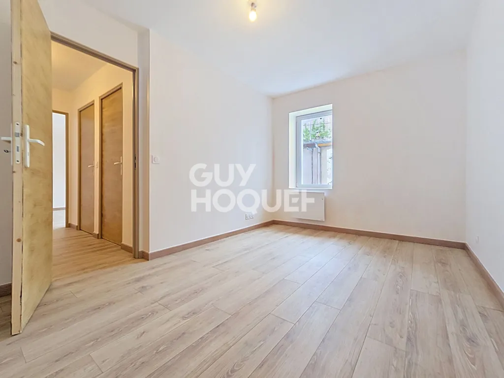 Stanze - Renovated 3-Bedroom Flat in St Martin