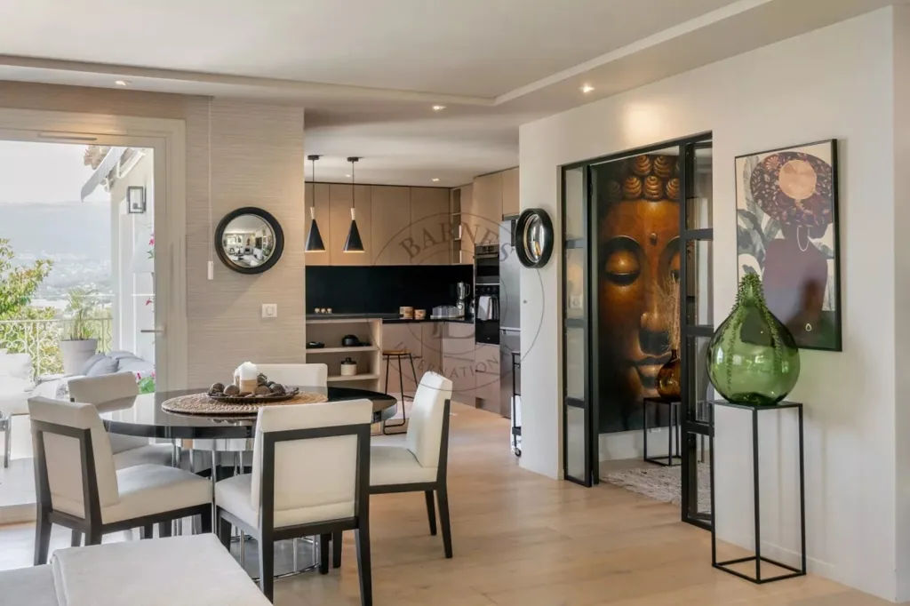 Dining Room - Contemporary Villa with Garden in Mougins