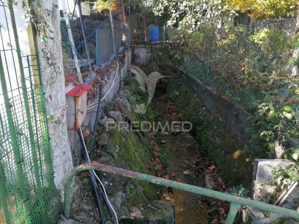 Aed - Agricultural Land with Water Feature in Fortios
