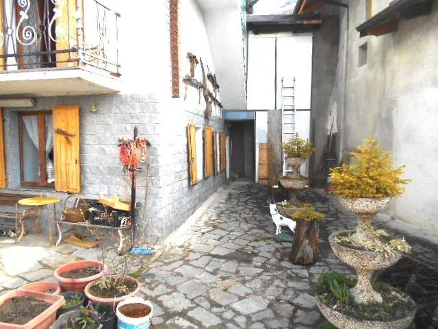 Aed - Panoramic Villa with Garden in Roure
