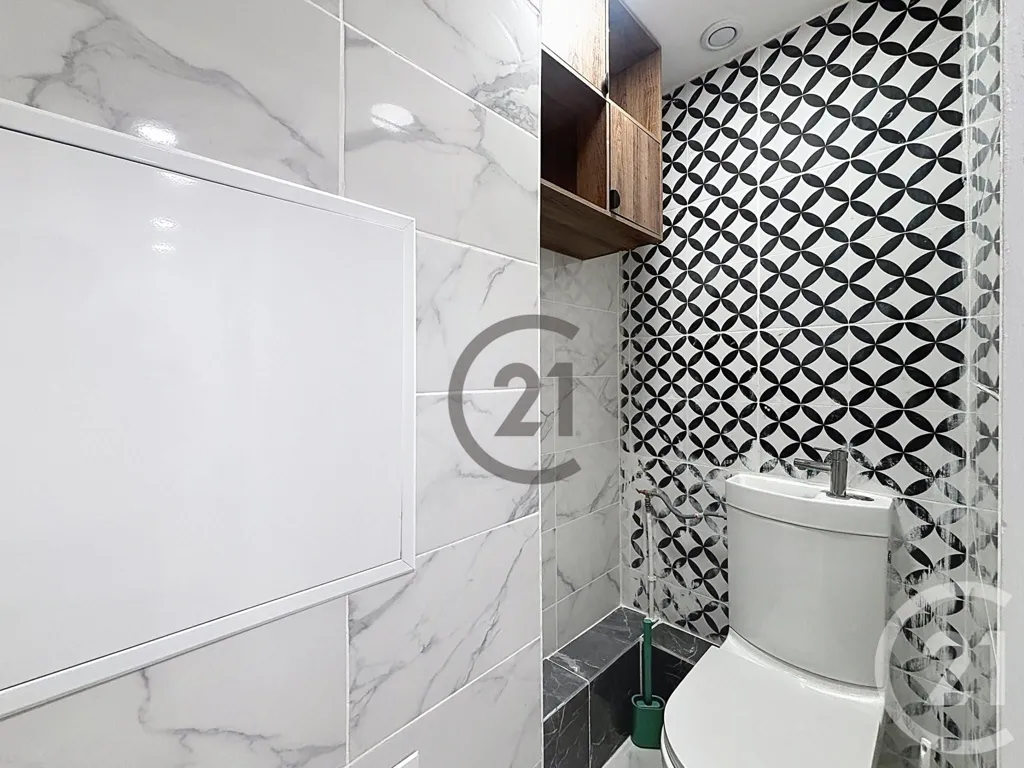 Salles de bain - Chambre en Colocation Rénovée avec Balcon à Le Mée-sur-Seine
