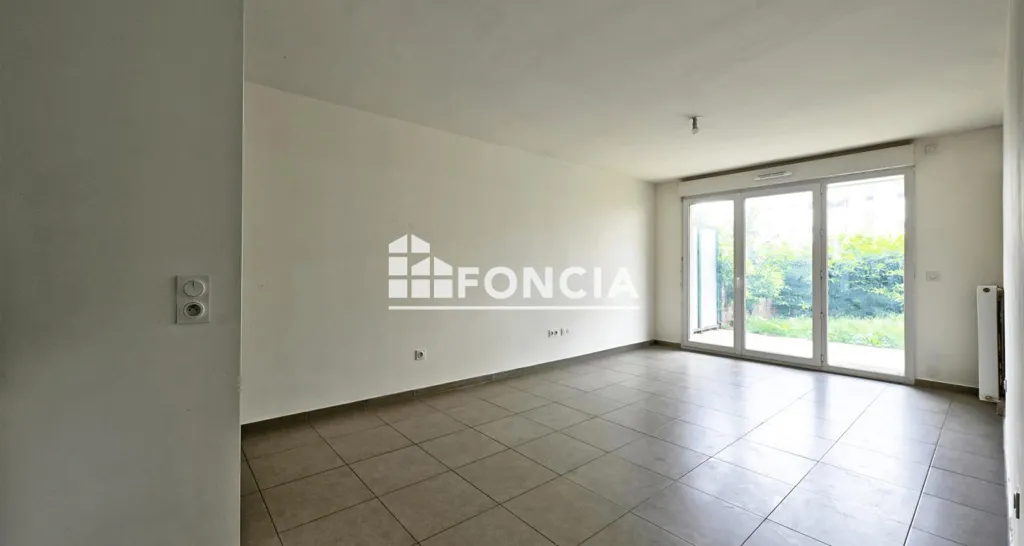 Pièces - Appartement 3 Pièces avec Jardin et Parking à Jouy-Le-Moutier