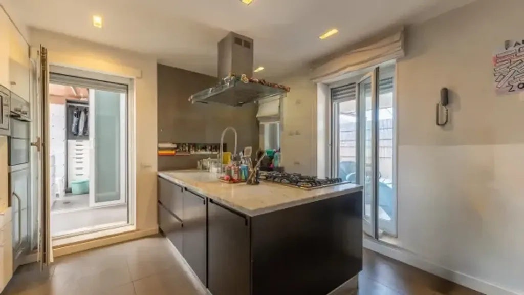 Cuisine - Panoramic Penthouse with Large Terrace in Vigna Clara, Rome