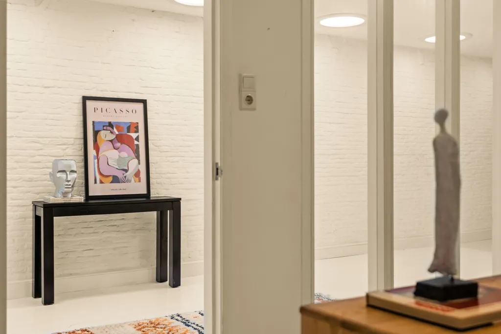 Hallway - Galerijflat with Garden at Lijnbaansgracht