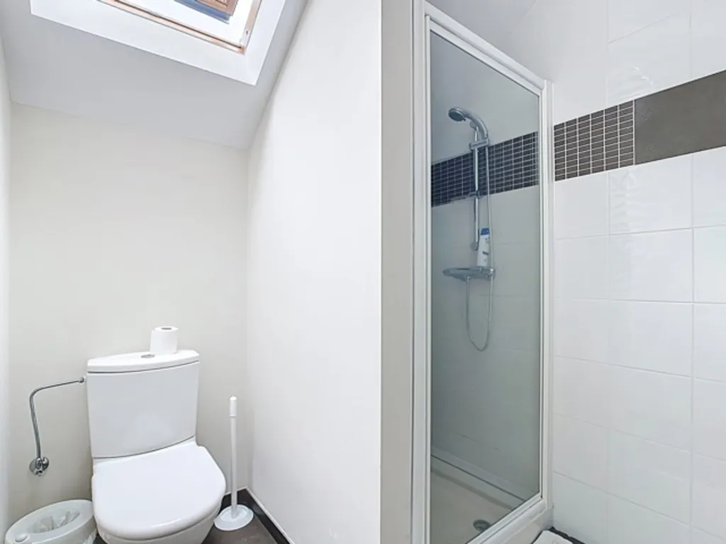 Bathrooms - Architectural Villa with Terrace in Wavre