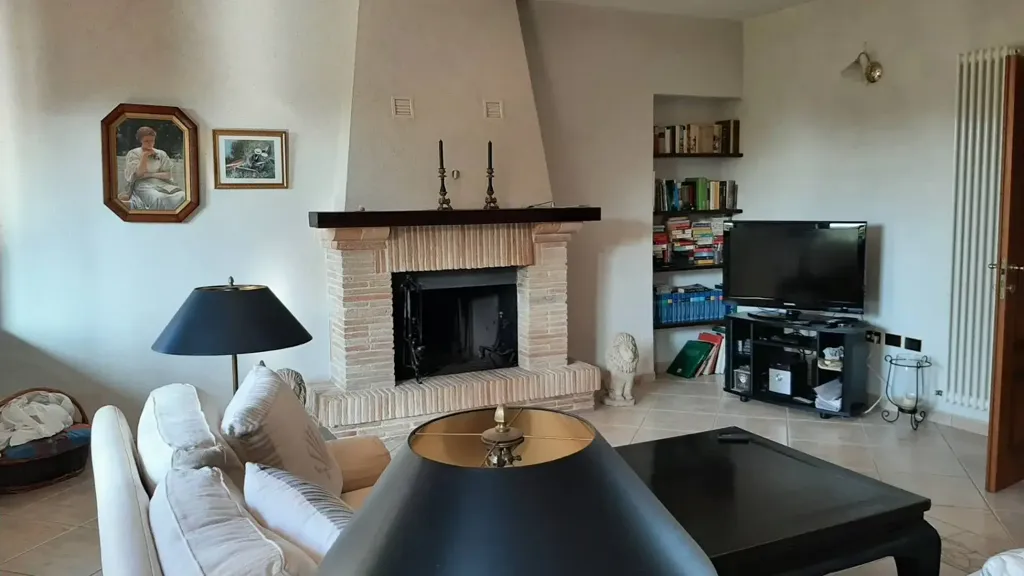 Elutuba - Colonial House with Panoramic View in Carignano