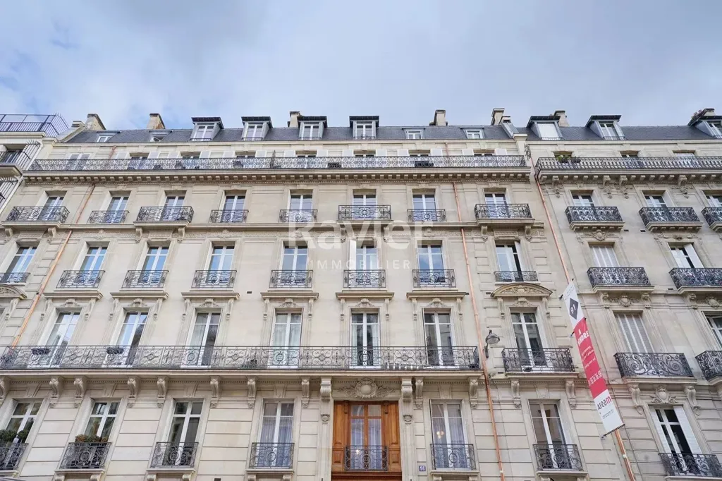 Extérieur - Appartement 6 Pièces avec Ascenseur à Paris 17ème