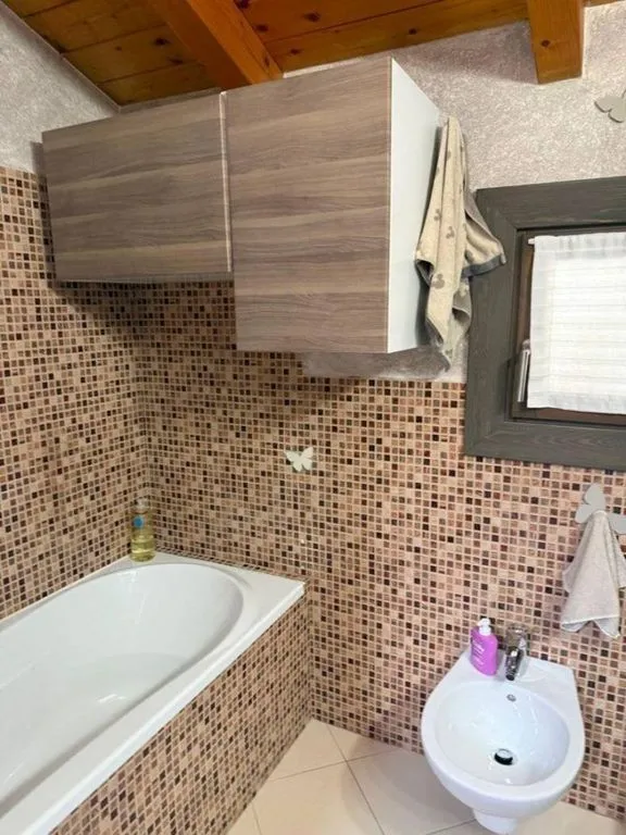 Vannitoad - Luxury Apartment with Lake View in Musso