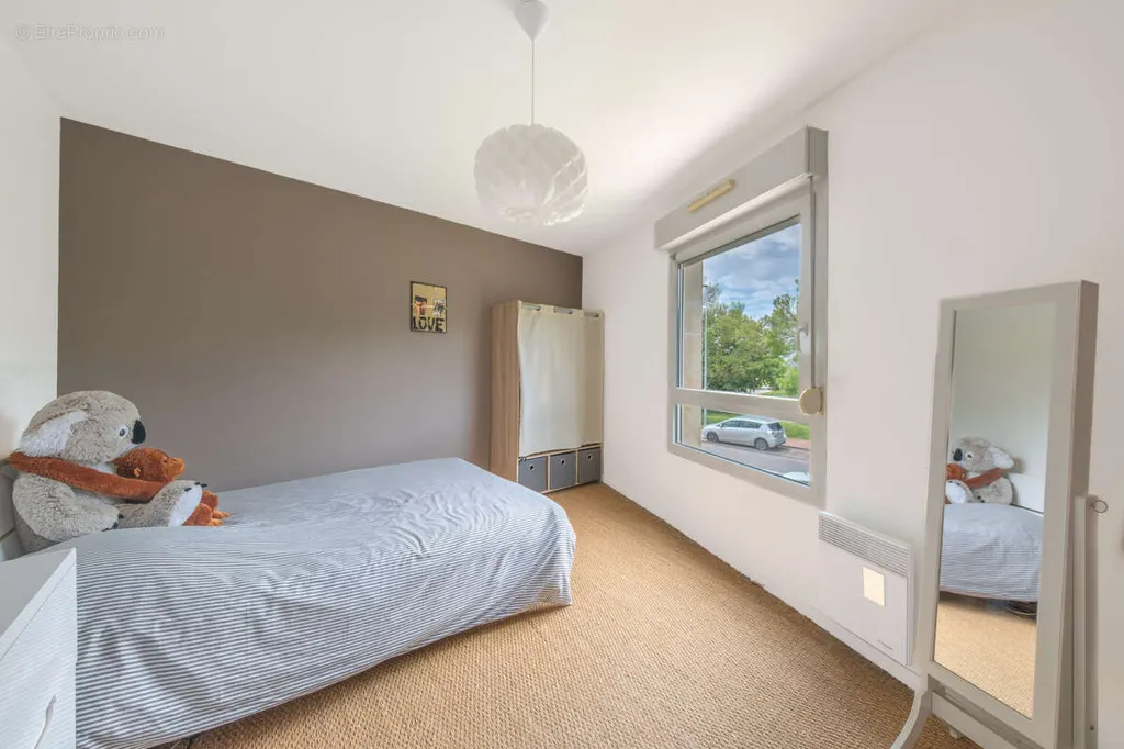 Chambres - Appartement T5 avec Balcon-terrasse à la Toison d'Or