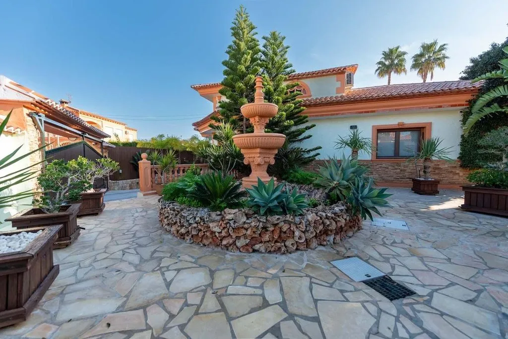 Jardin - Luxury Villa with Pool in Calpe