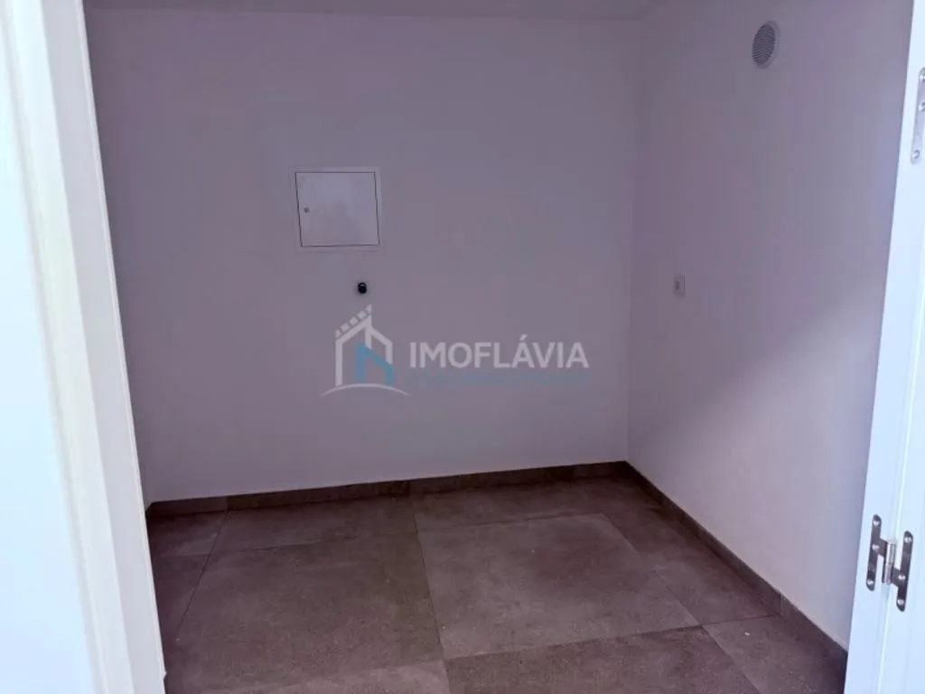 Esik - Luxury Detached House with Garage in Chaves