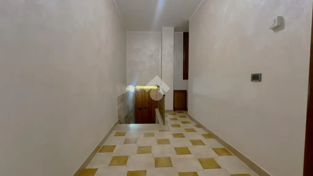 Esik - Independent House with Garden in San Severo