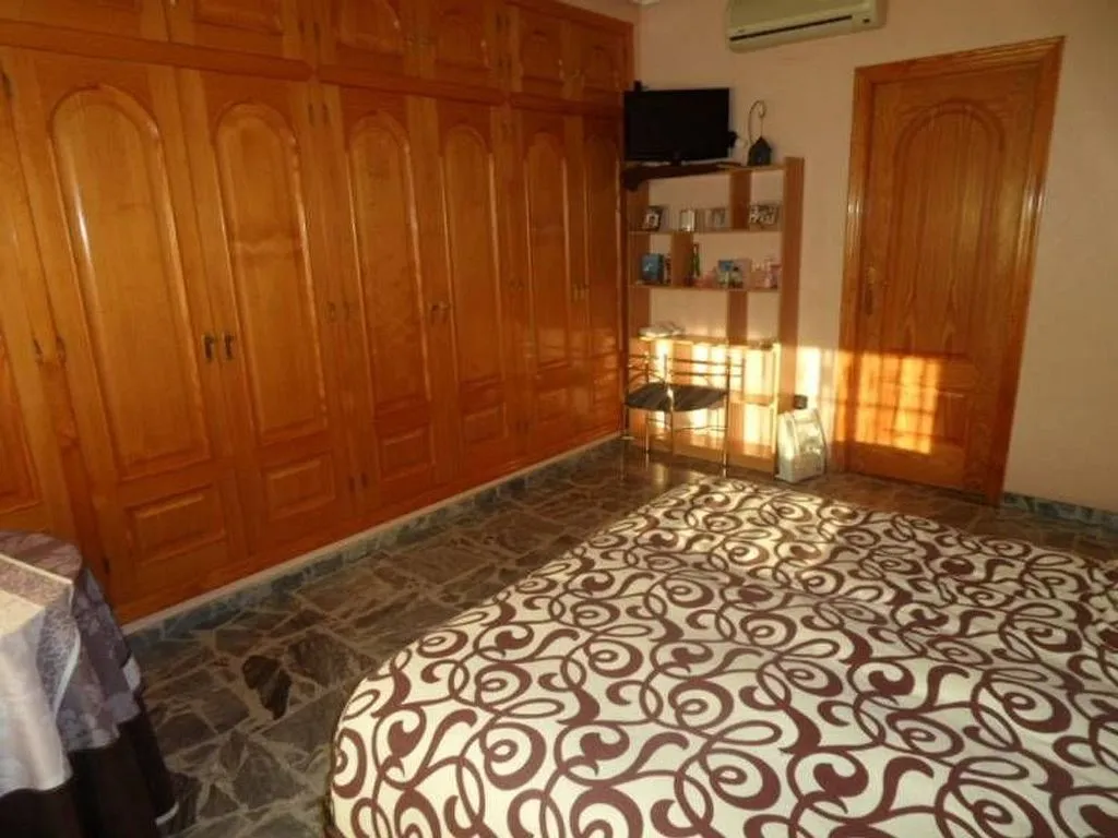 Chambres - Chalet with Terrace in Ciutat Jardí, Elche