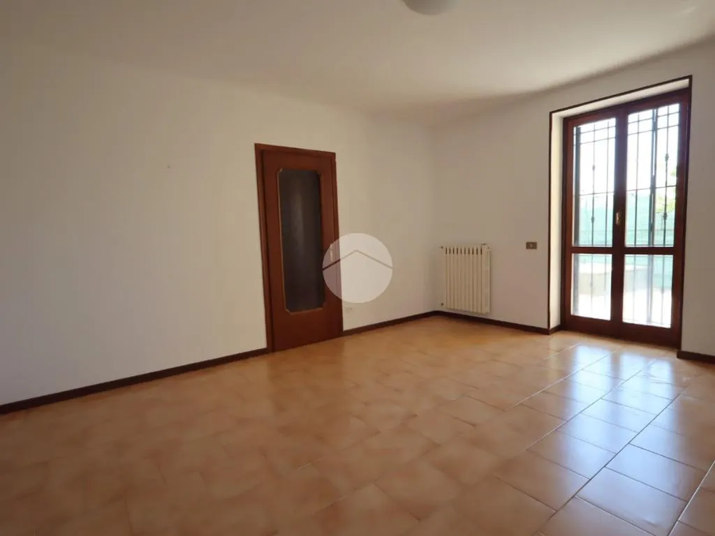 Elutuba - Spacious 3-Bedroom Flat in Castenedolo