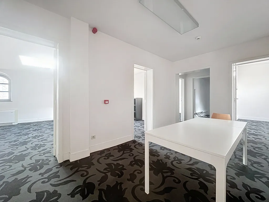 Bureau - Espace de Bureau avec Charme Authentique à Bruxelles