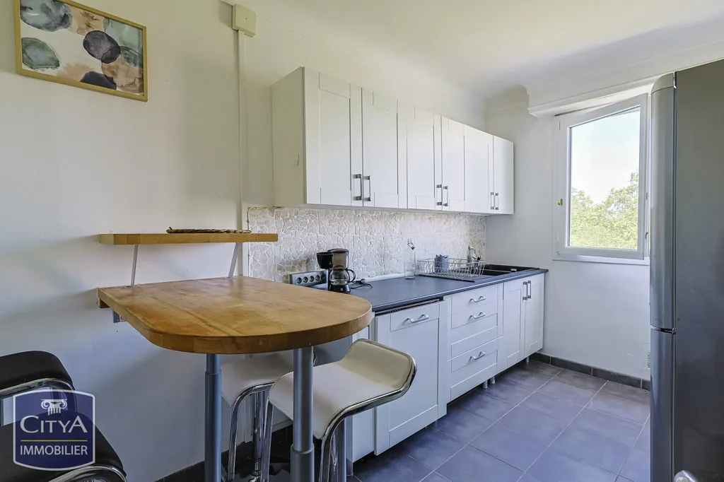 Köök - 3-Bed Apartment with View in Pau