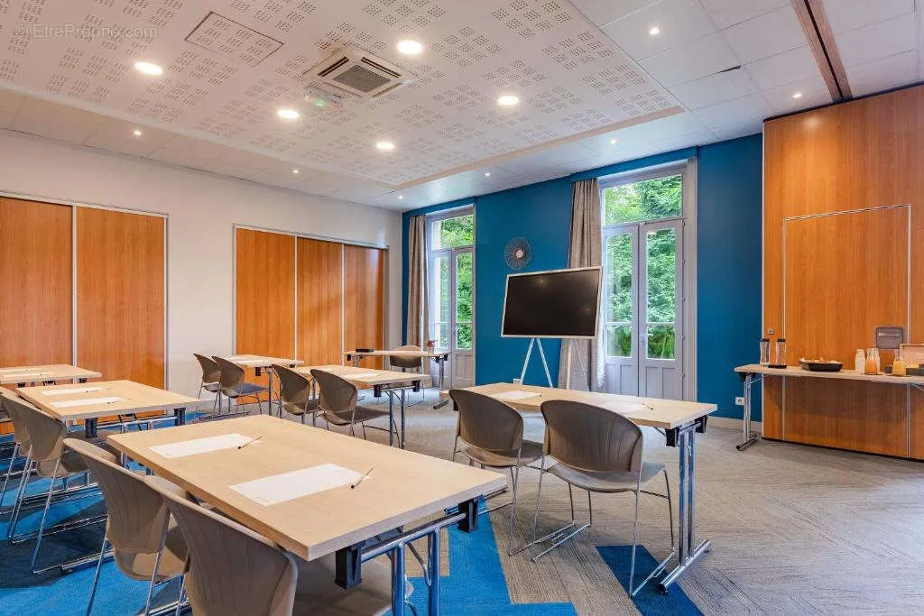 Sala da pranzo - Managed Hotel Apartment in Lyon City Centre