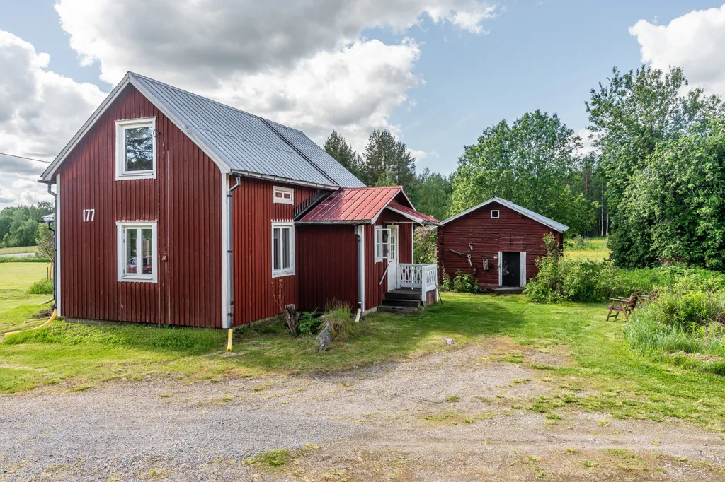 Välivaade - 1½-Storey Villa with Garden in Junsele