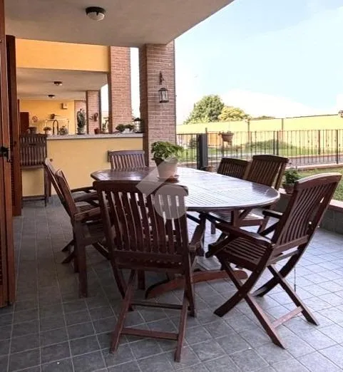 Terrazza - Villa with Private Garden in Cassina De' Pecchi