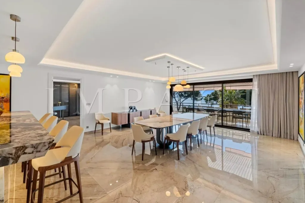 Salle à manger - Appartement de luxe avec terrasse à Cannes