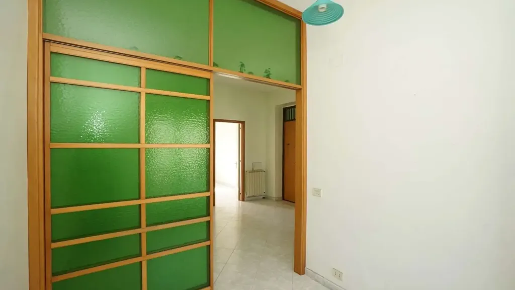 Esik - 2-Bedroom Apartment with Balcony in Messina