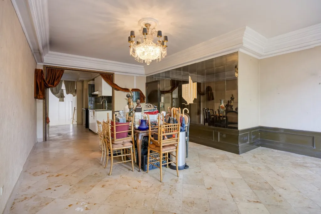 Dining Room - Ground Floor Apartment with Park Views in Antwerp