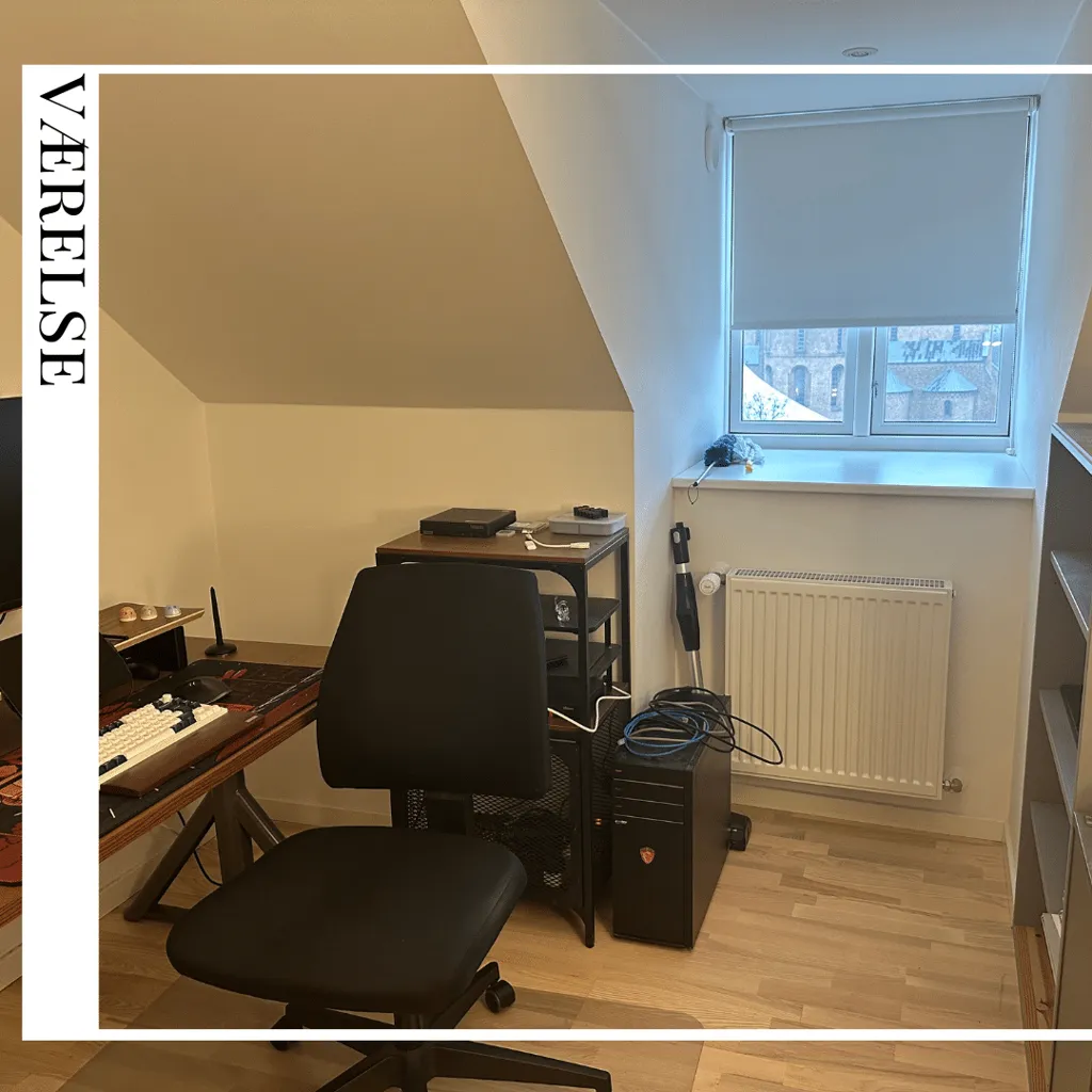 Office - Charming Flat with Church View in Ringsted