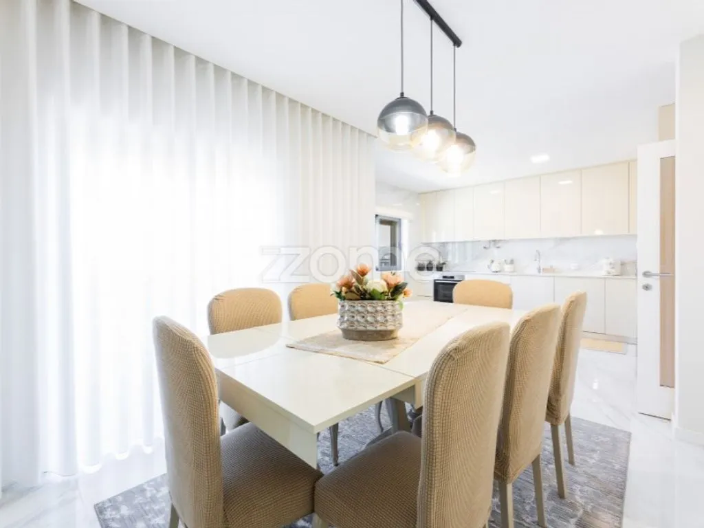 Söögituba - Luxury House with Garden in Vimieiro, Braga