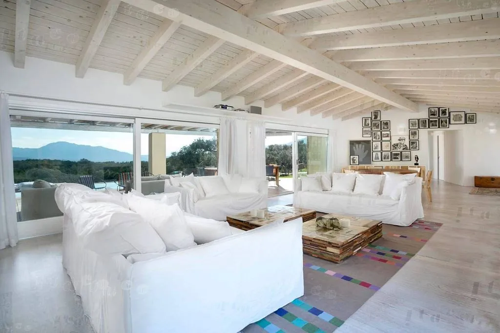 Elutuba - Luxury Villa with Pool in Cugnana Verde, Sardinia