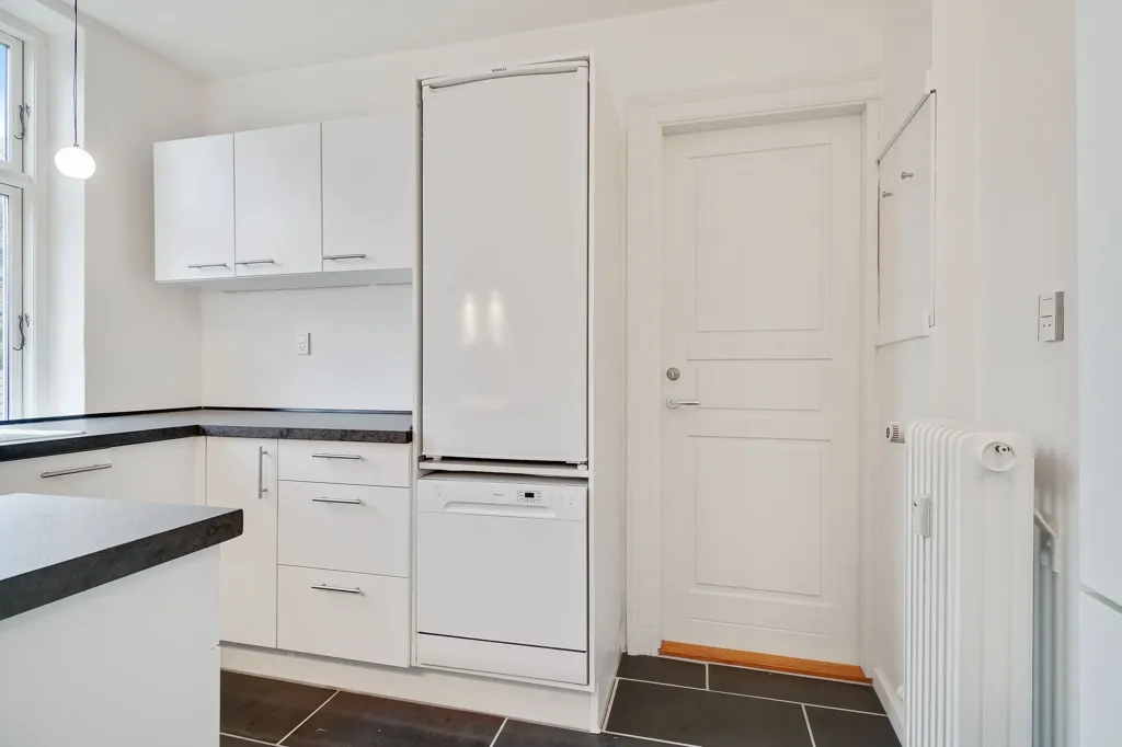 Köök - Modernised 2-Bed Flat in Viborg Centre
