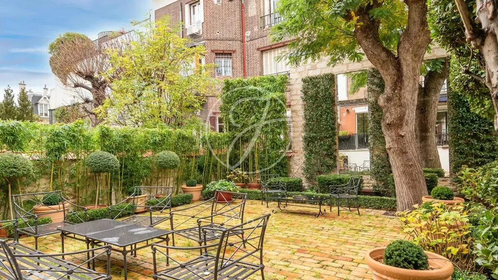 Aed - Private Mansion with Garden in Paris 16th