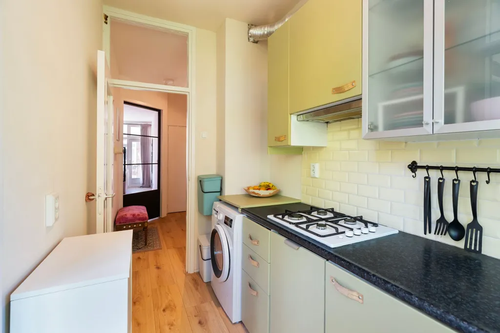 Cuisine - Charming Apartment with Two Balconies in Agniesebuurt